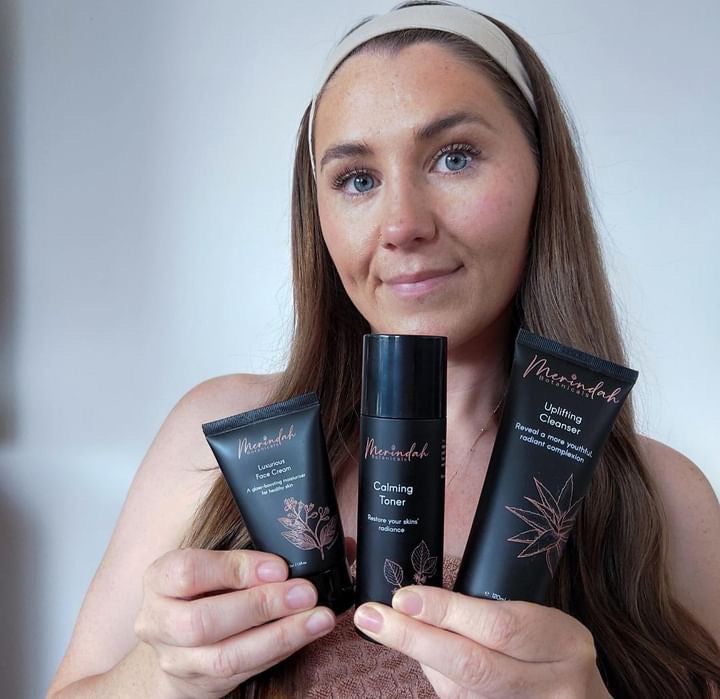 Merindah Botanicals Essential Beauty Pack kit viso 3 pezzi