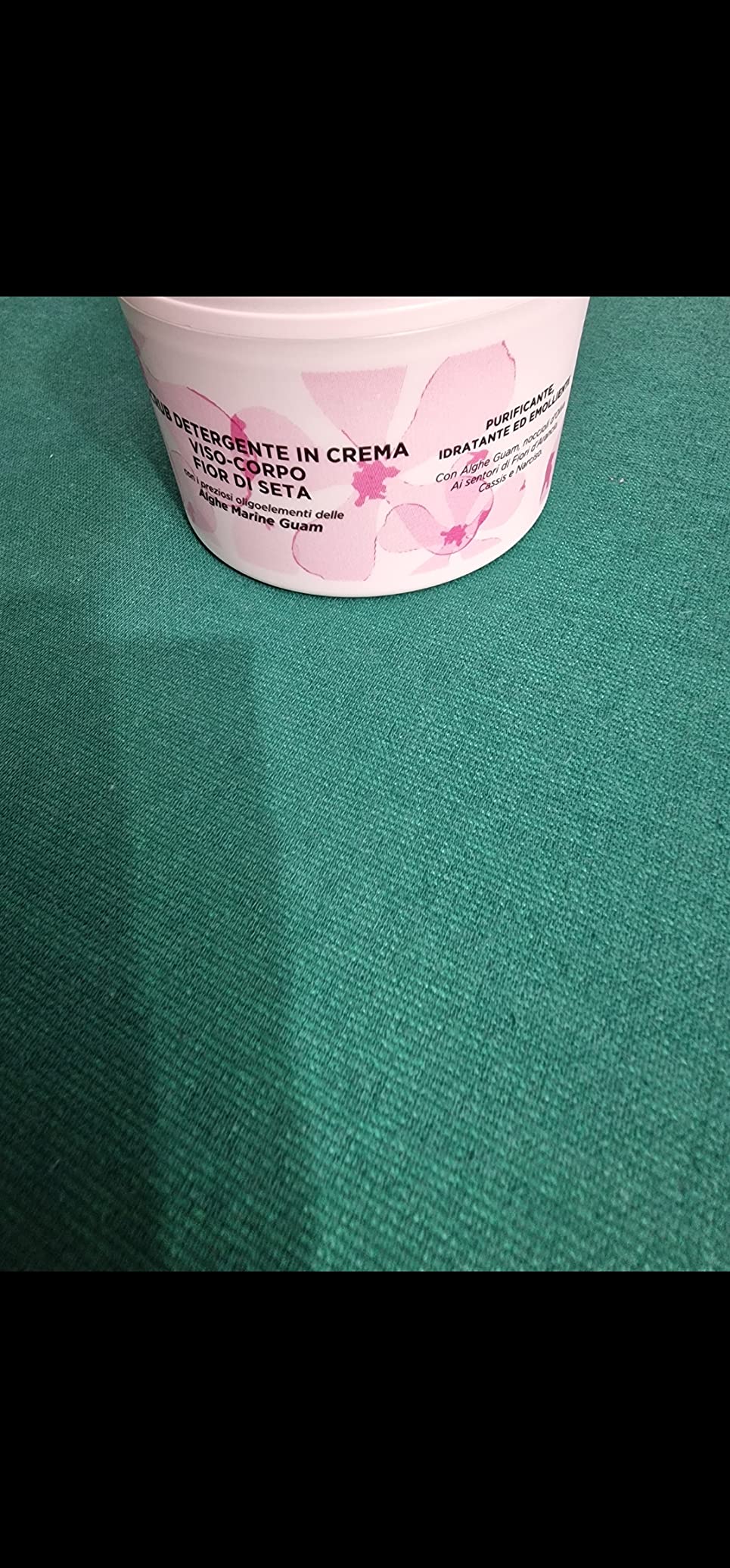 Guam Scrub Blossom scrub detergente viso corpo crema