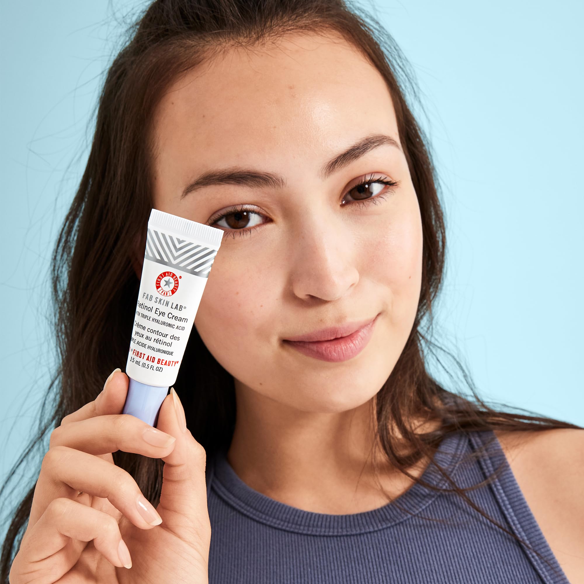 First Aid Beauty Crema Contorno Occhi 15 ml Retinolo Ialuronico