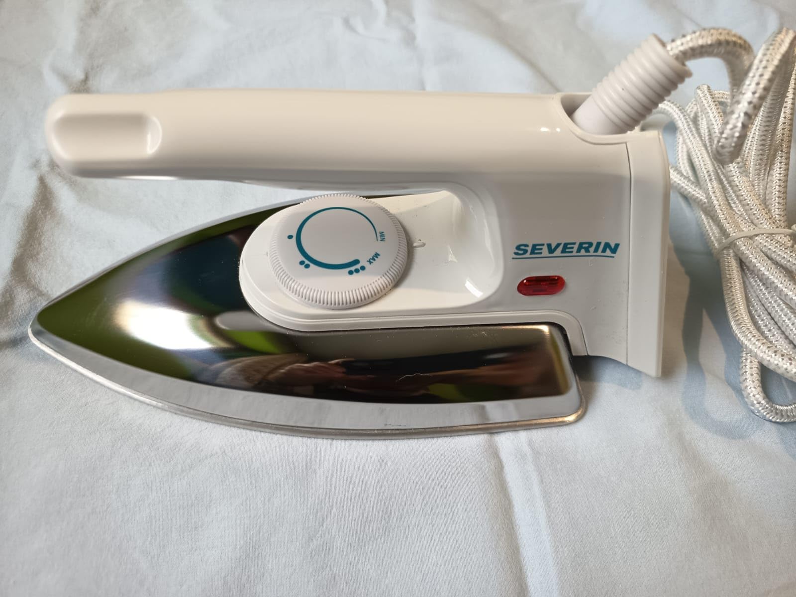 Severin BA 3211 Ferro da Stiro a Secco Bianco 1200 W