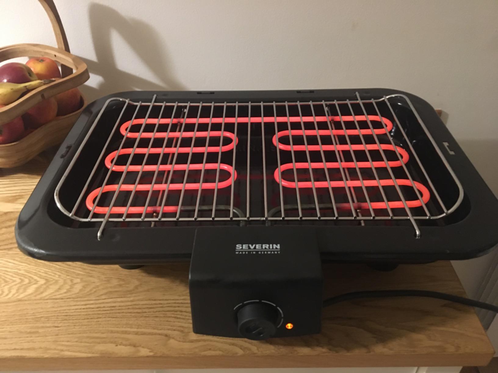 Severin PG 2791 barbecue elettrico con paravento 2500W nero