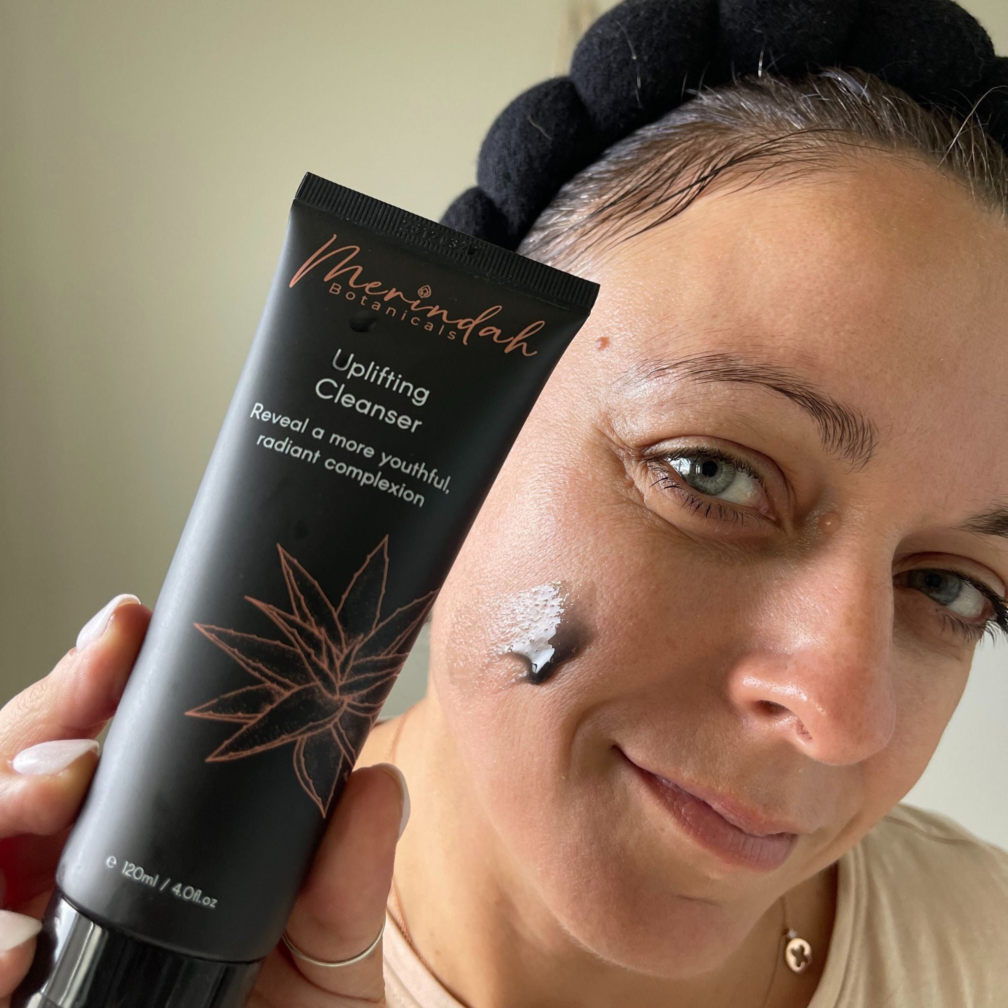 Merindah Face Care Uplifting detergente viso delicato pelle sensibile