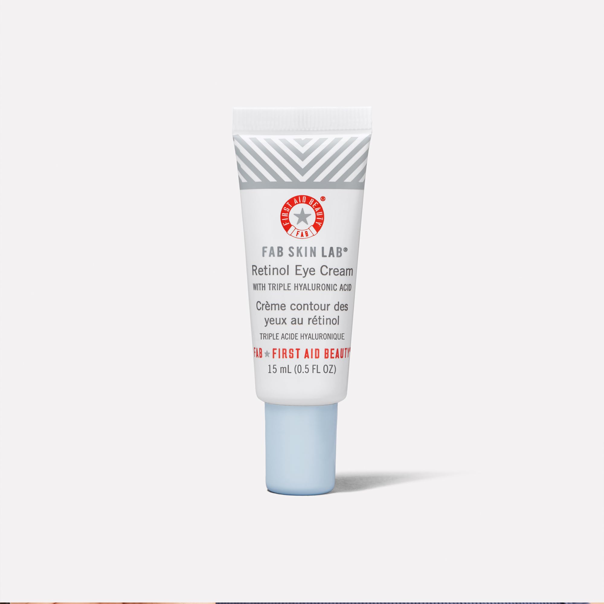 First Aid Beauty Crema Contorno Occhi 15 ml Retinolo Ialuronico
