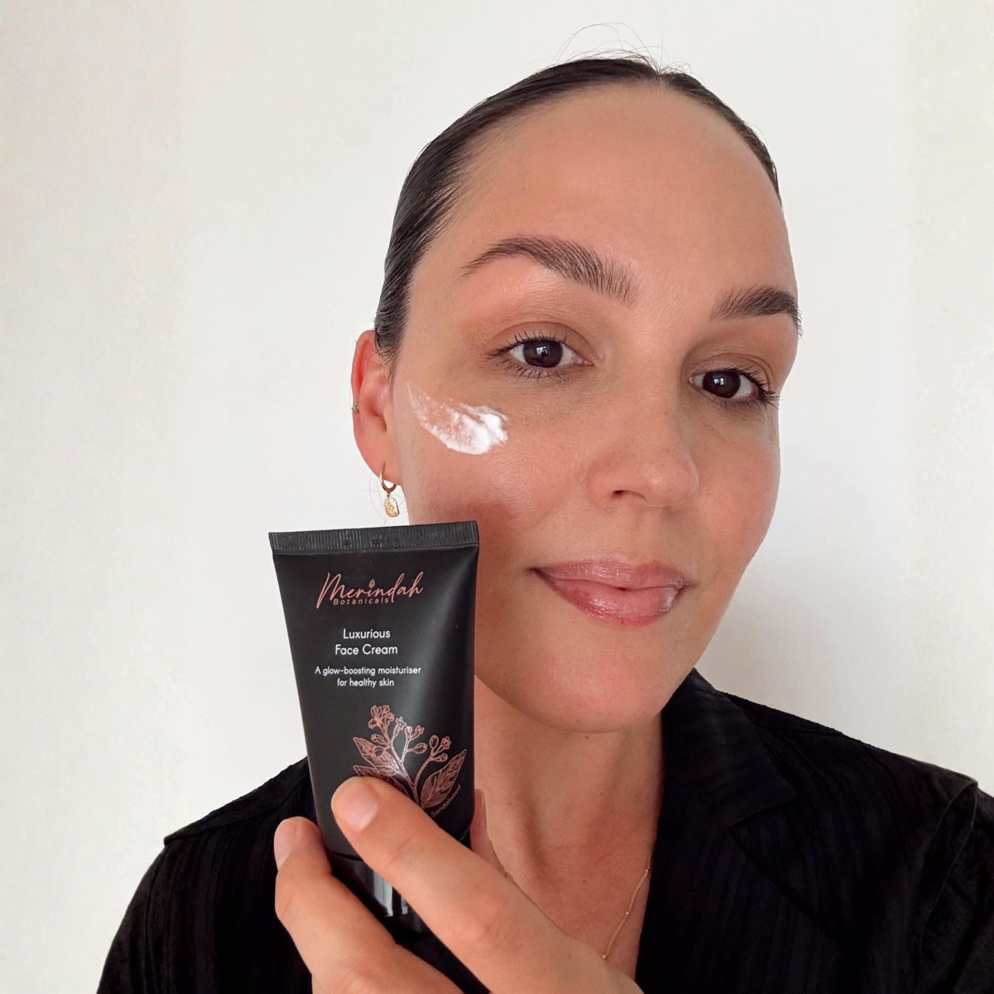 Merindah Face Care Luxurious crema viso idratante leggera vegana