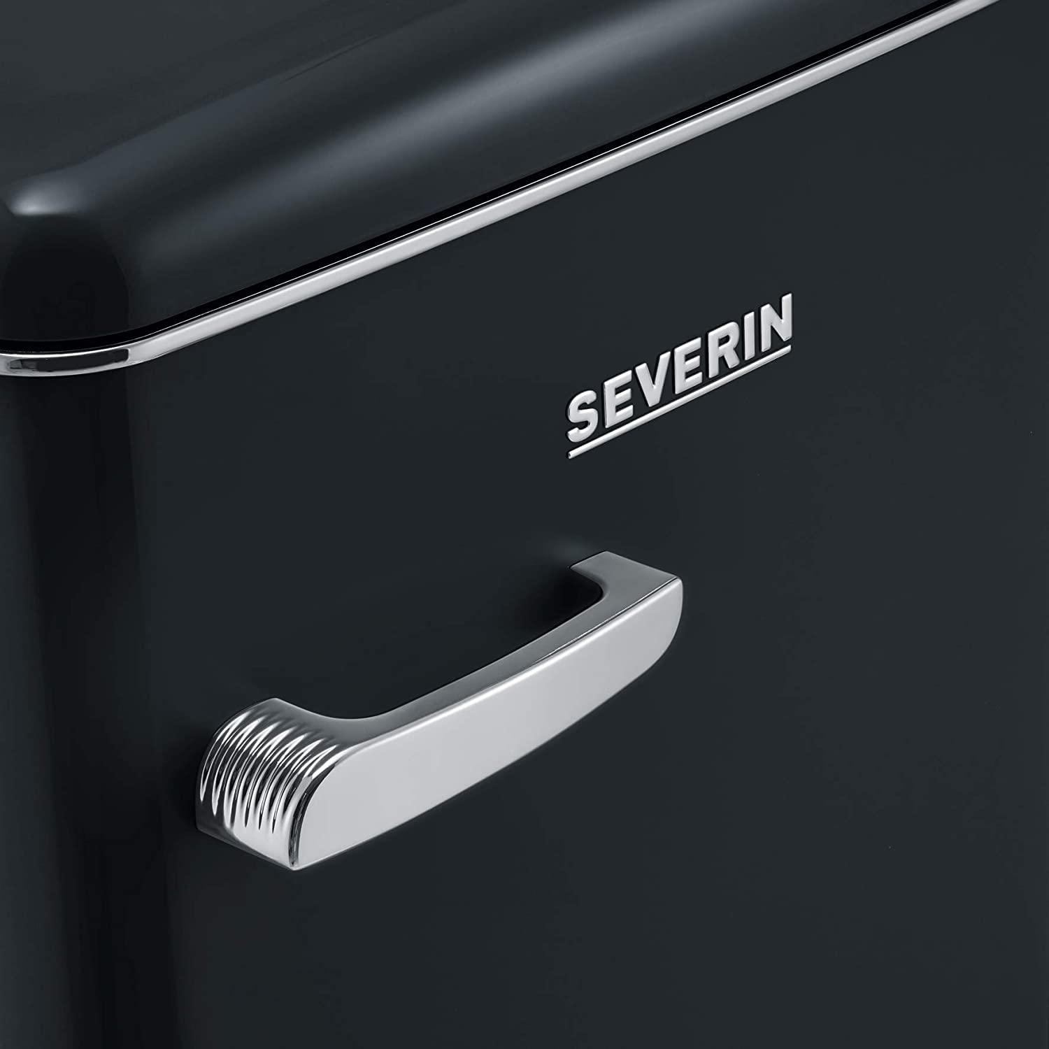 Severin RKS 8832 Mini Frigo Retrò 108L Nero
