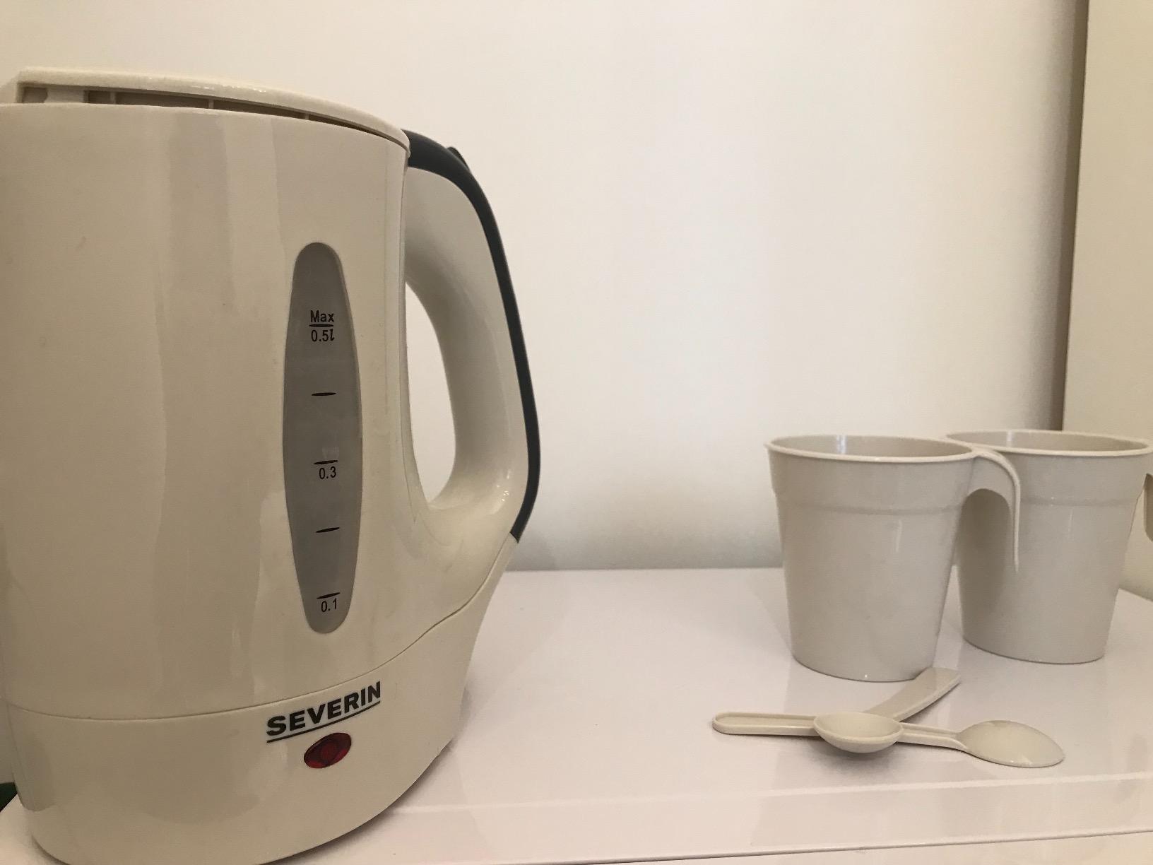 SEVERIN WK 3644 bollitore viaggio 0,5 L 650W bianco