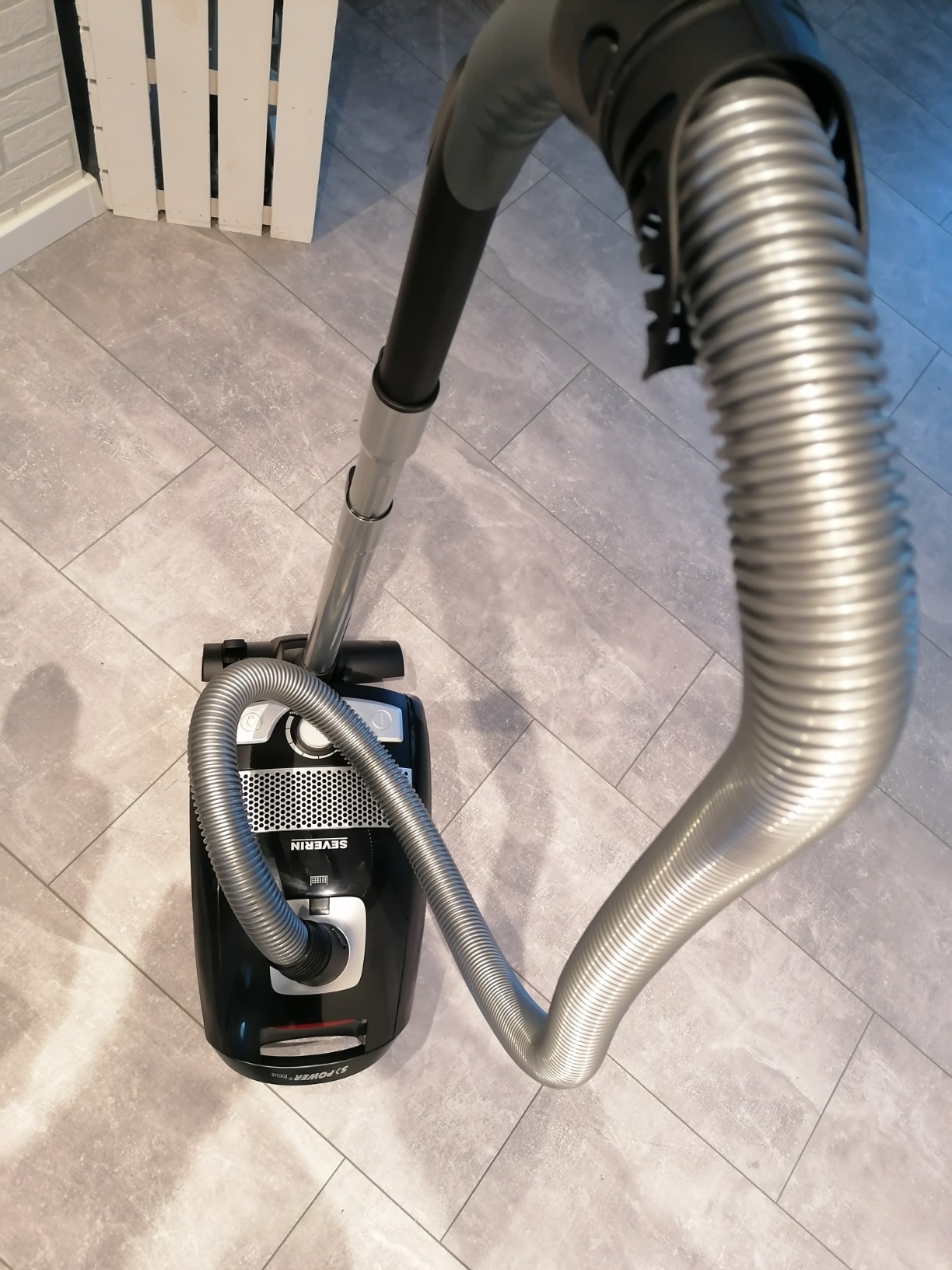 Severin BC 7044 Aspirapolvere 700W 3L Nero