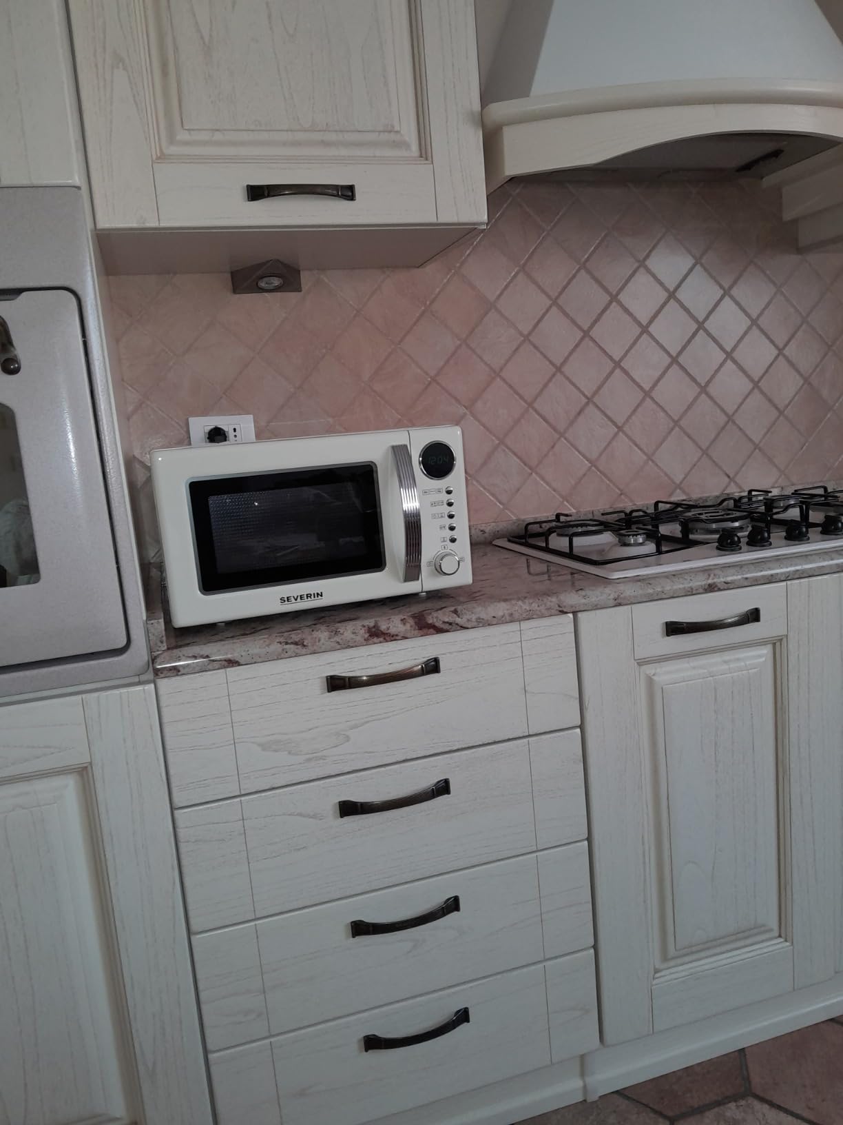 Severin MW 7892 Microonde con Grill 20 L Crema retrò