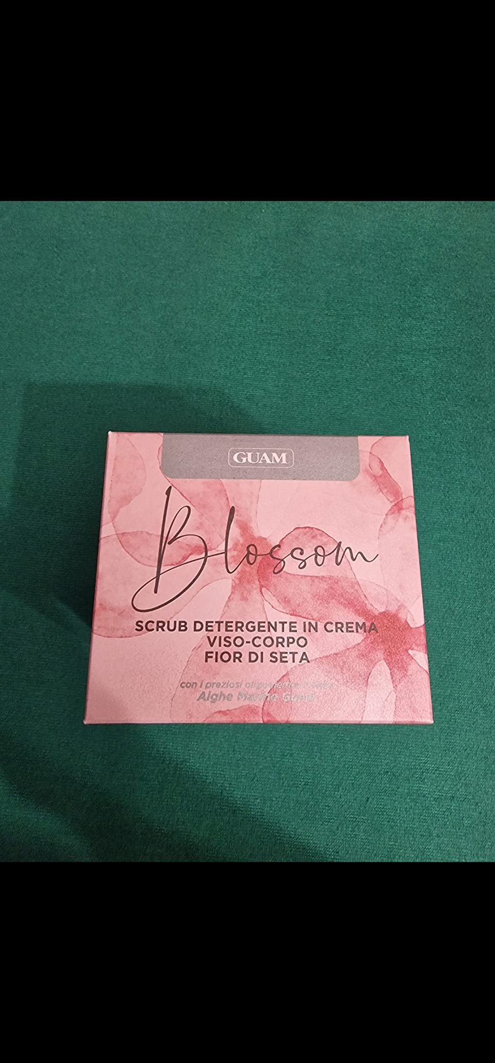 Guam Scrub Blossom scrub detergente viso corpo crema