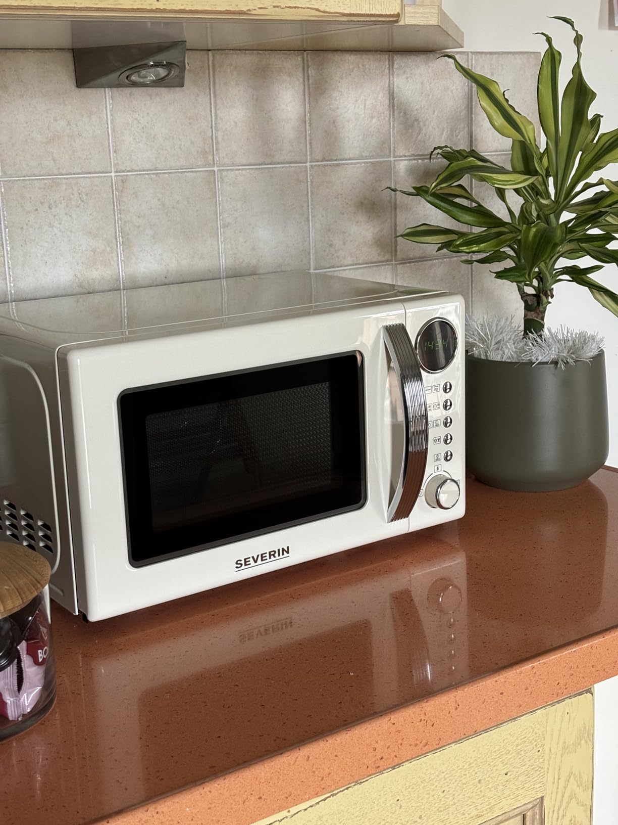 Severin MW 7892 Microonde con Grill 20 L Crema retrò