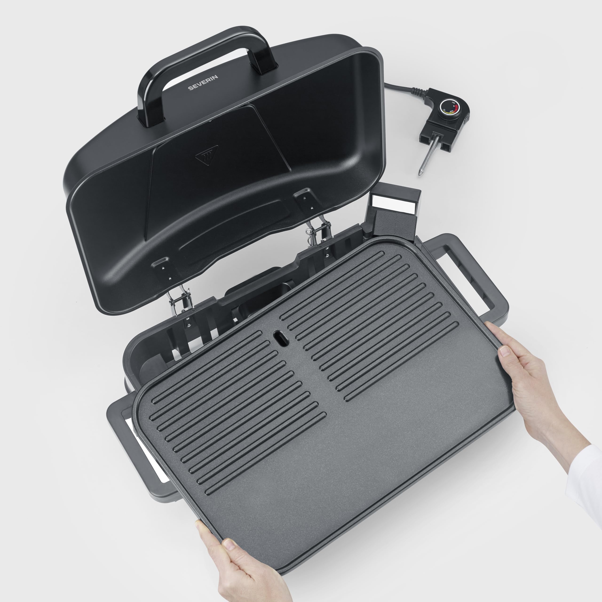Severin 8597 Barbecue Elettrico 2300W con Coperchio