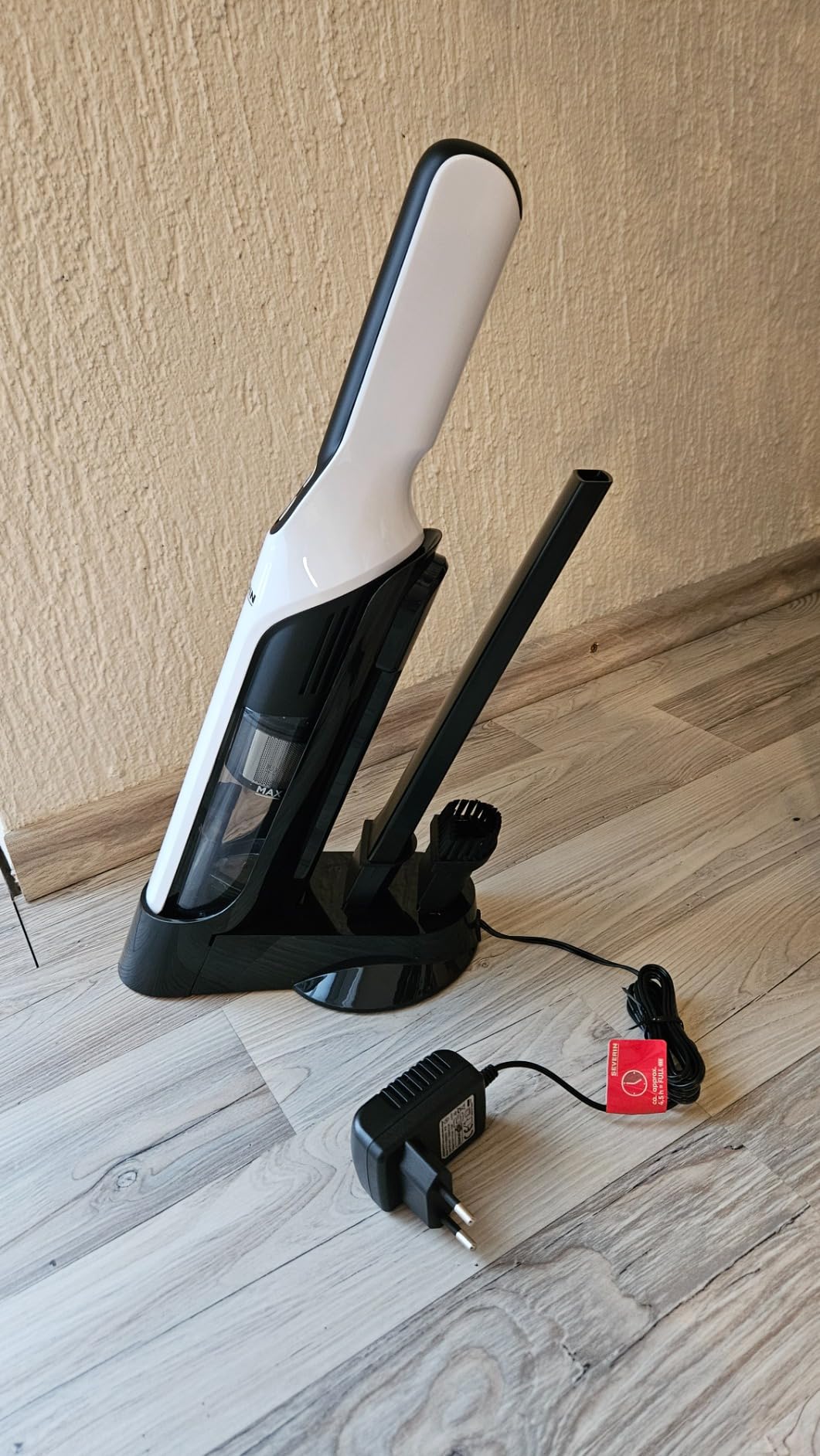 Severin 7140 Aspirabriciole a Batteria 30 min 2 Velocità