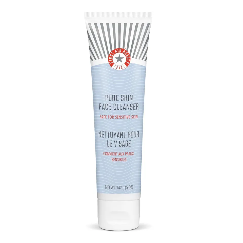 First Aid Beauty Cleansers Face Cleanser detergente 142 g