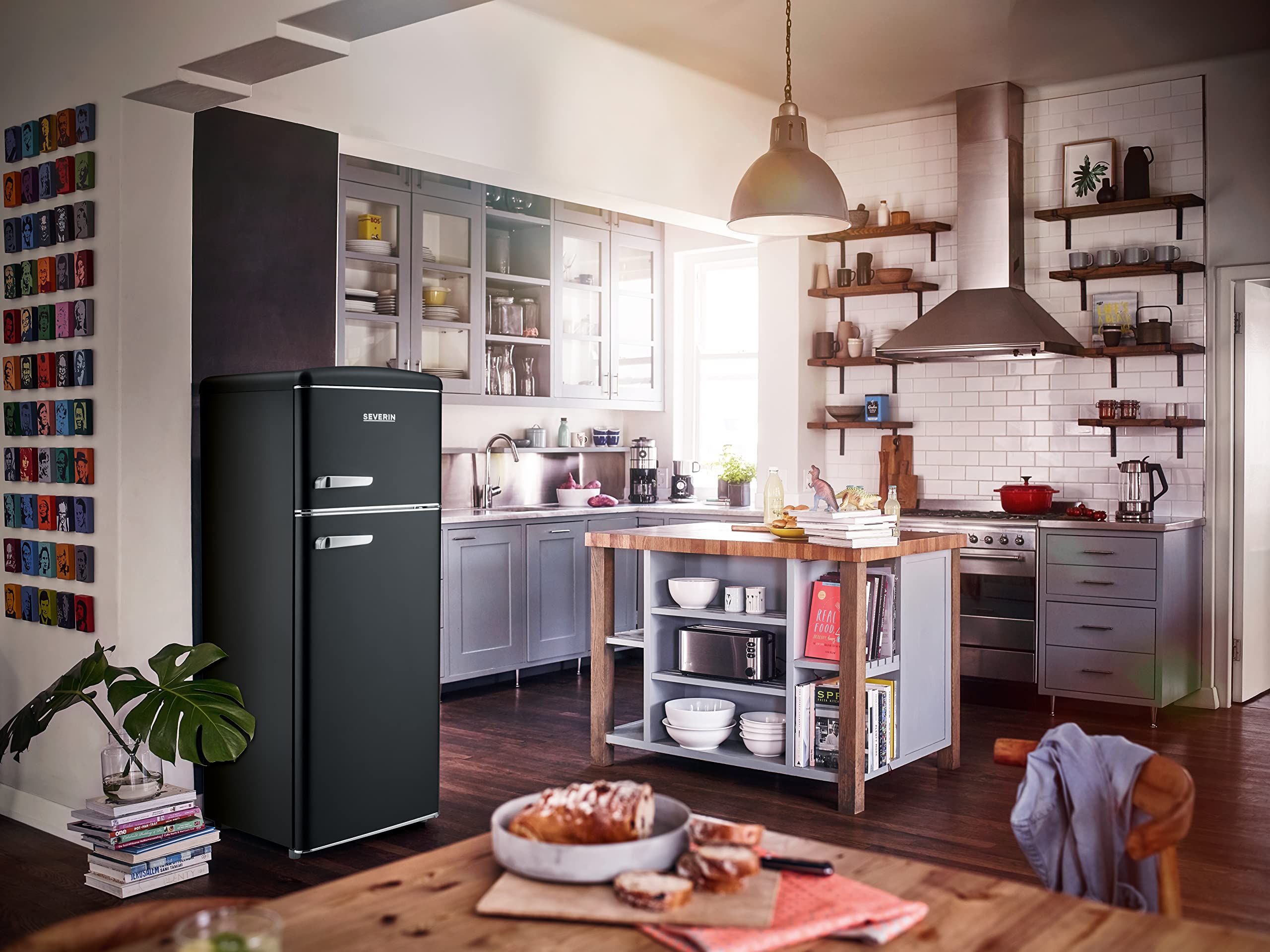 Severin RKG 8932 Frigorifero Doppia Porta Retrò Nero 208 L