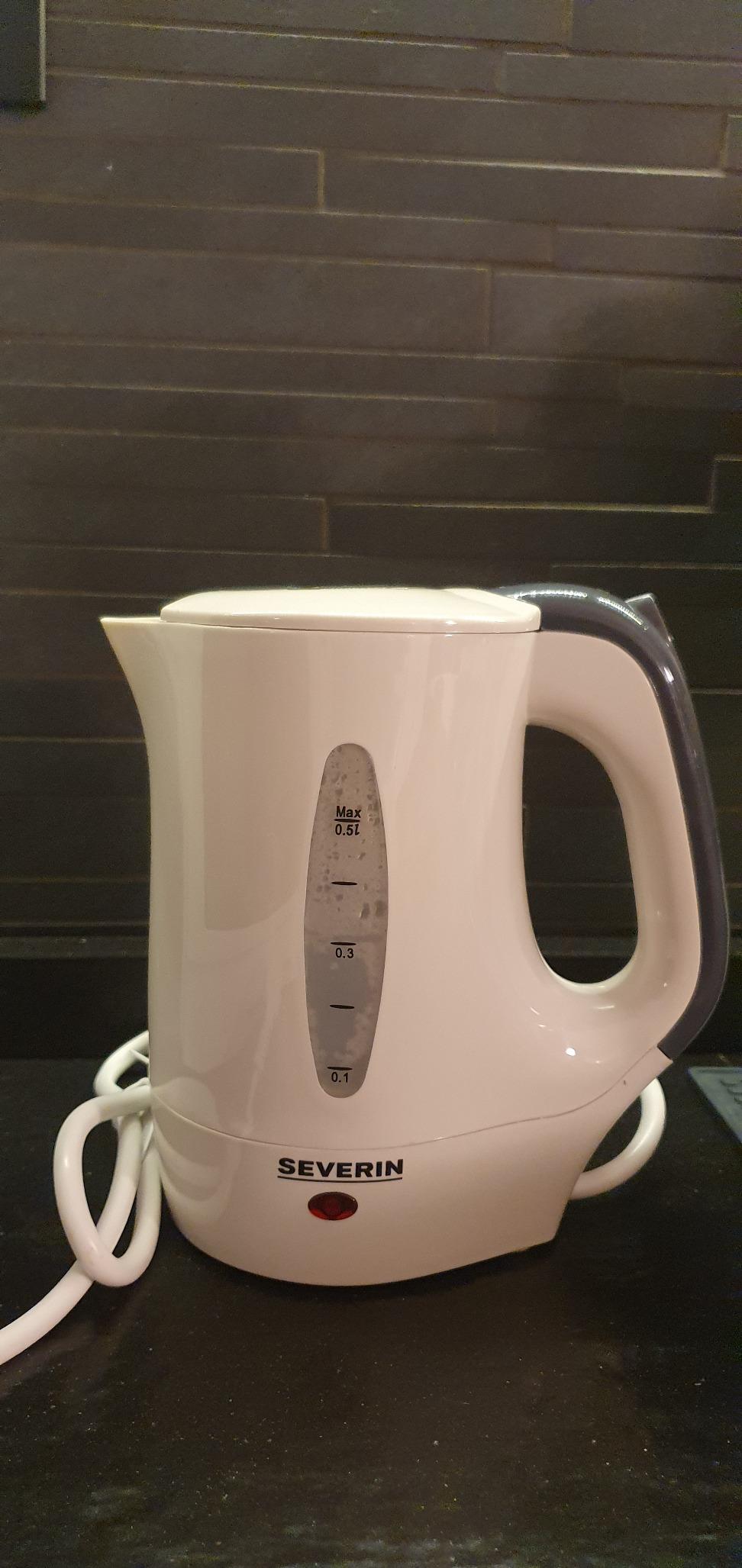 SEVERIN WK 3644 bollitore viaggio 0,5 L 650W bianco