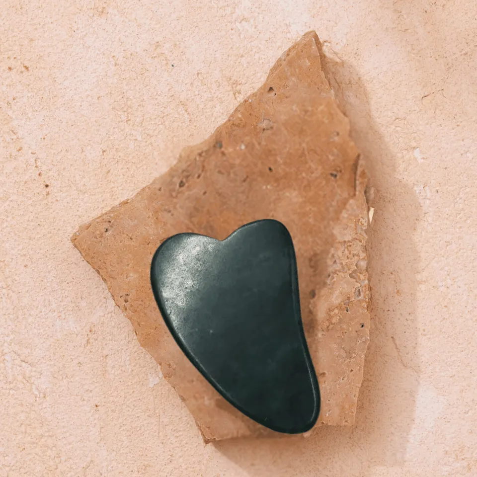 Merindah Botanicals Face Gym Gua Sha ossidiana nero viso