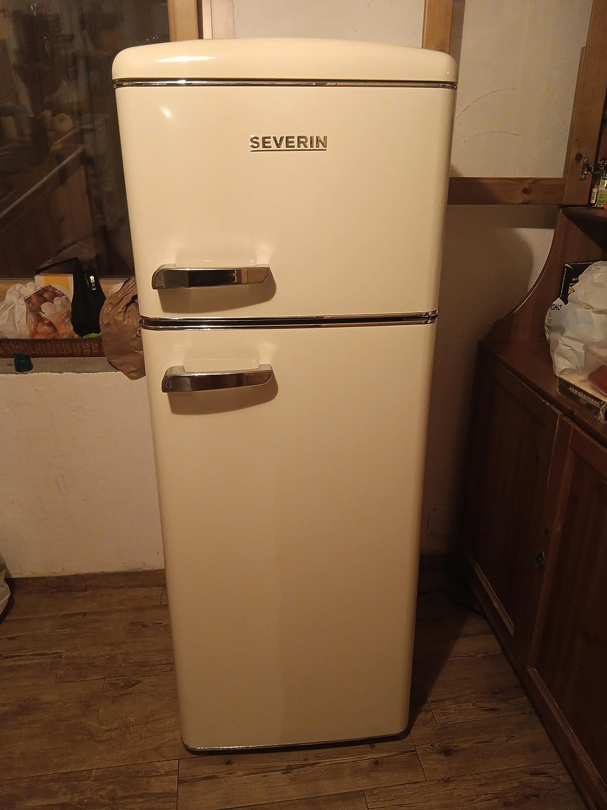 Severin RKG 8933 frigorifero combinato retrò 206L crema